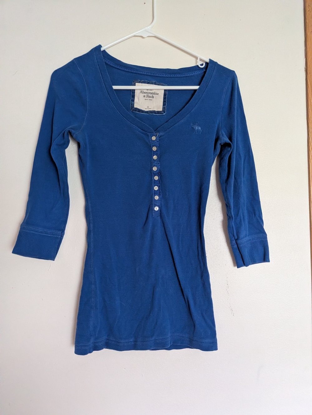 Abercrombie & Fitch Women's Blue Henley Scoop Neck Top